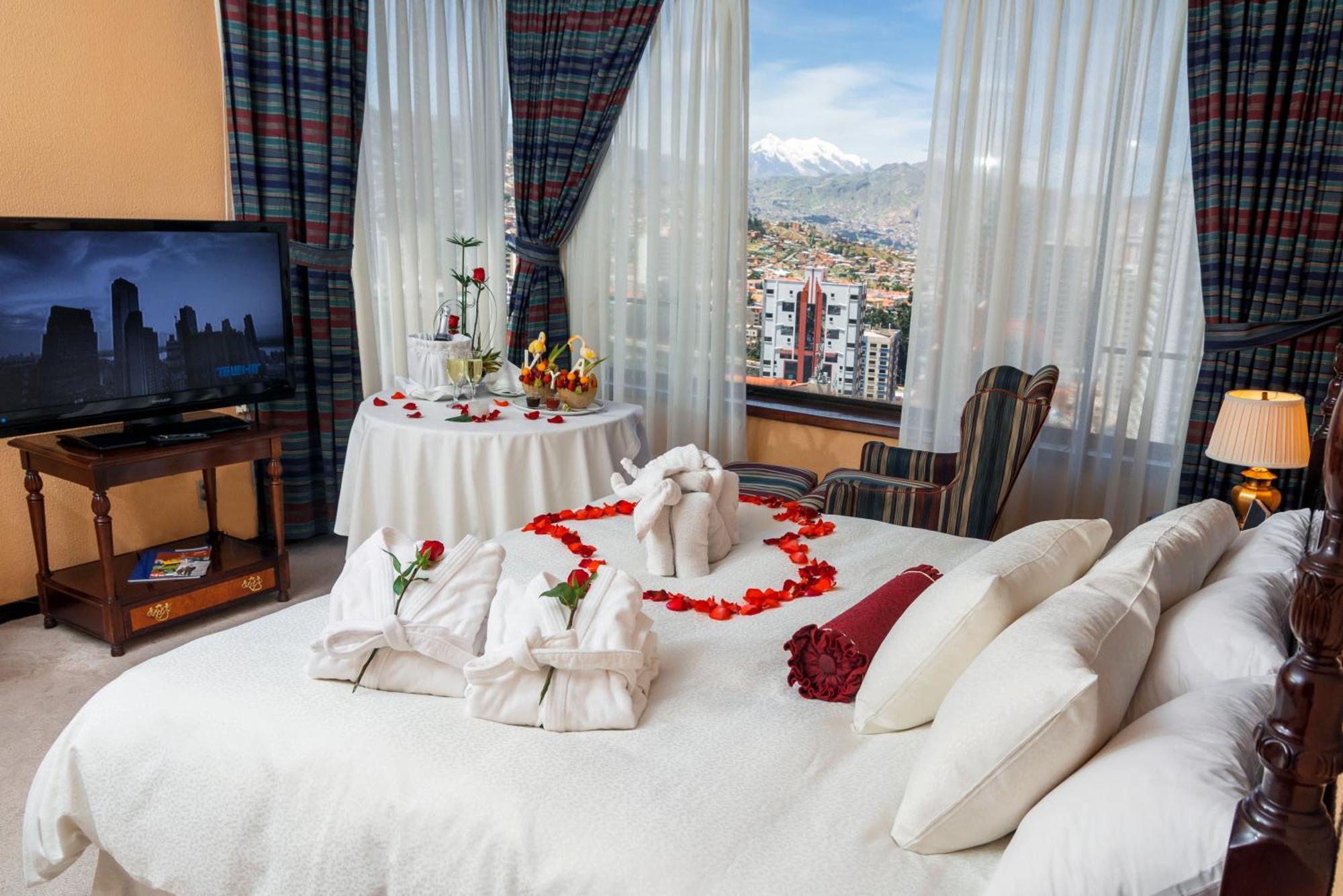 Real Plaza Hotel & Convention Center Ла Пас Екстериор снимка